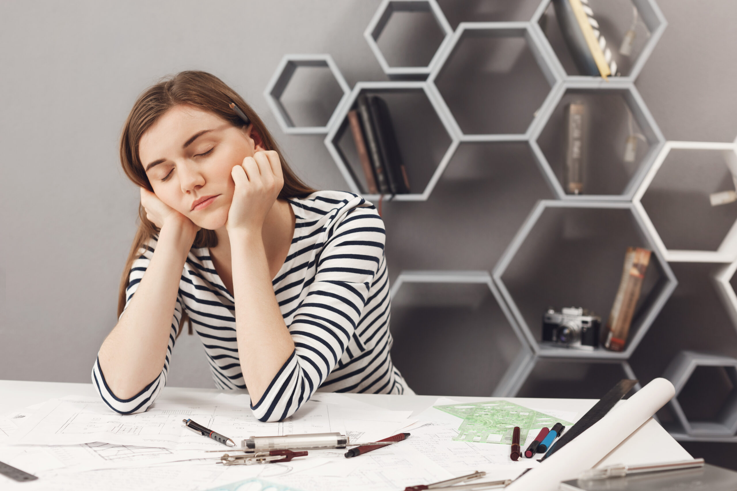 Micro-Burnout: The Daily Emotional Exhaustion We Mistake for “Just Tired”